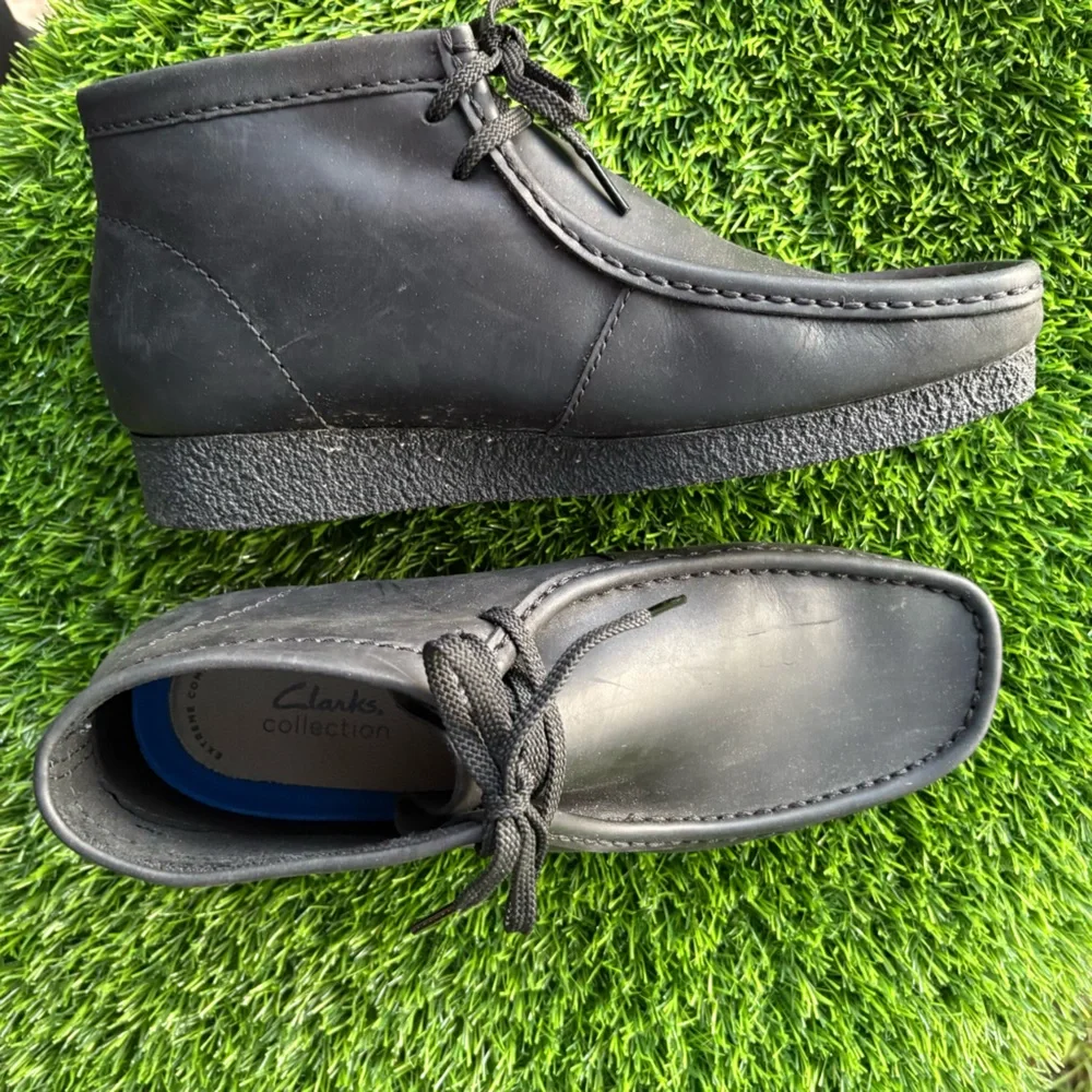 CLARKS EXTREME COMFORT MENS BLACK LEATHER ANKLE BOOTS 10 WIDE
